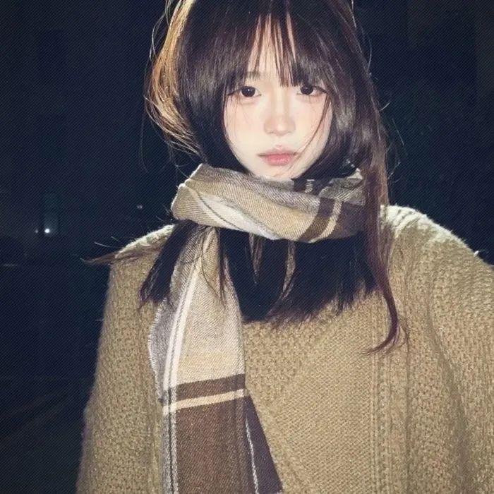 在此一群